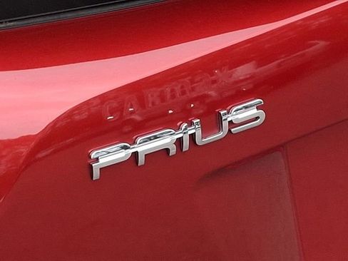 Used 2017 Toyota Prius Two image 35