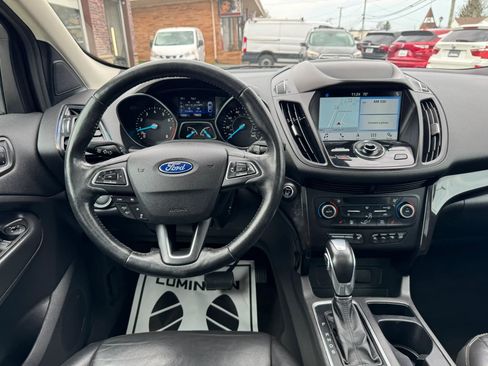 Used 2019 Ford Escape Titanium image 42