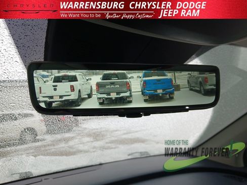 Used 2025 Kia Carnival SX Prestige image 29