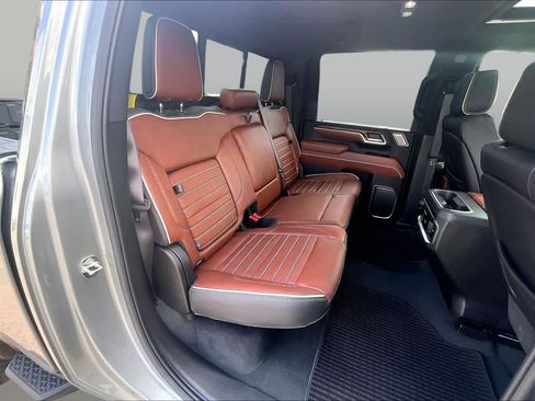 Used 2025 GMC Sierra 2500 Denali Ultimate AWD/4WD image 19