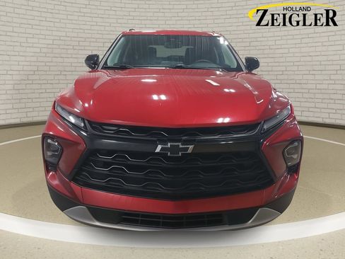 Used 2023 Chevrolet Blazer LT w/ Convenience Package AWD/4WD image 2