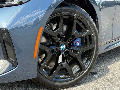 New 2026 BMW 330i Sedan w/ M Sport Package RWD image 9