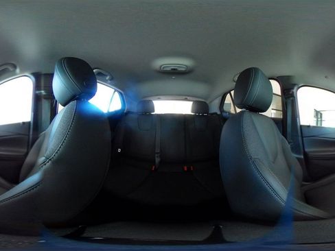 Used 2025 Buick Encore GX Preferred image 36