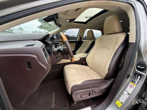 Used 2019 Lexus RX 350 FWD w/ Navigation Package image 23