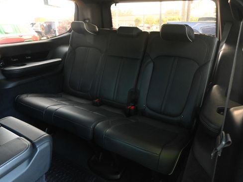 Certified 2023 Jeep Grand Wagoneer Series II w/ Quick Order Packagew 28T AWD/4WD image 33