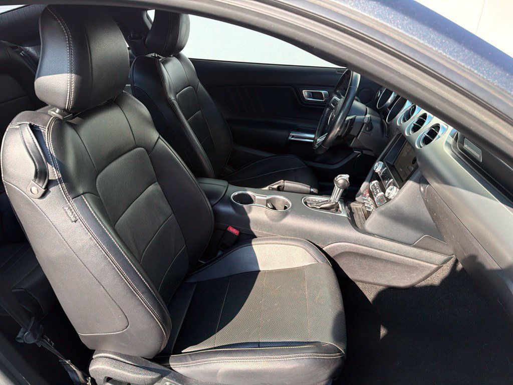 Used 2019 Ford Mustang GT Premium RWD image 19