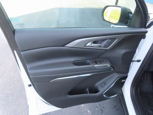 New 2026 Chevrolet Traverse LT w/ Enhanced Driving Package image 22