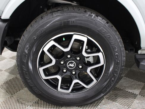 Used 2024 Ford Bronco Outer Banks AWD/4WD image 38