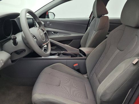 Used 2023 Hyundai Elantra SE w/ Cargo Package image 17