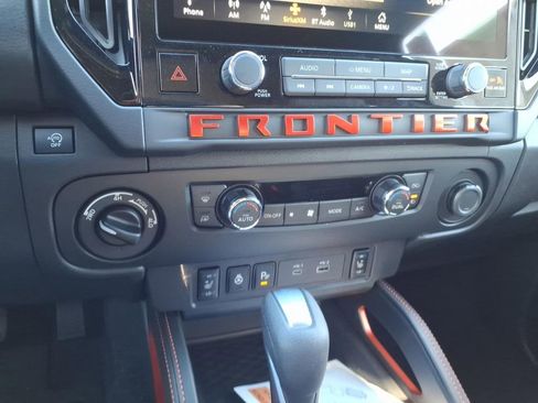 Certified 2026 Nissan Frontier PRO-4X w/ Pro Premium Package AWD/4WD image 13