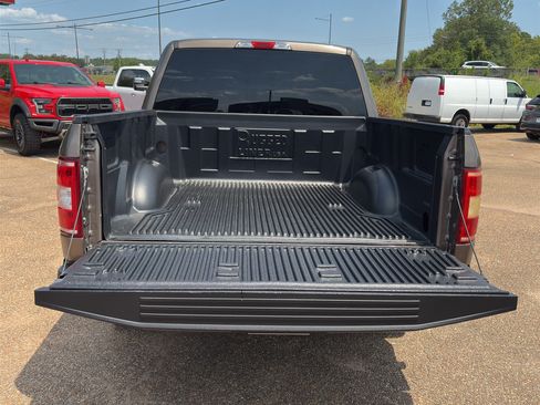 Used 2019 Ford F150 XLT w/ Equipment Group 302A Luxury RWD image 6