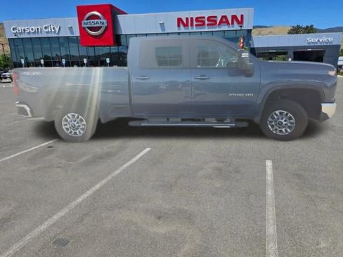 Used 2025 Chevrolet Silverado 2500 LT w/ Convenience Package image 7