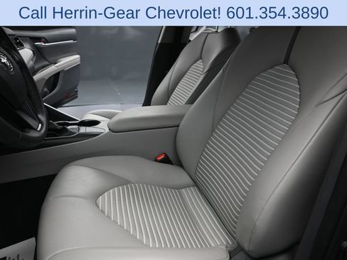 Used 2023 Toyota Camry SE w/ Convenience Package FWD image 24