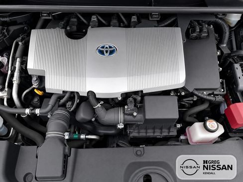 Used 2021 Toyota Prius LE FWD image 11