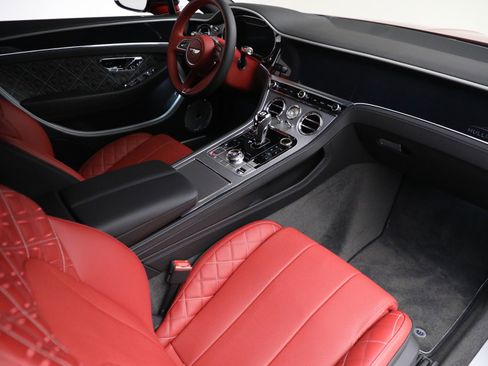 Certified 2022 Bentley Continental GT image 24