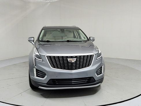 Used 2021 Cadillac XT5 Premium Luxury w/ LPO, Floor Liner Package FWD image 8