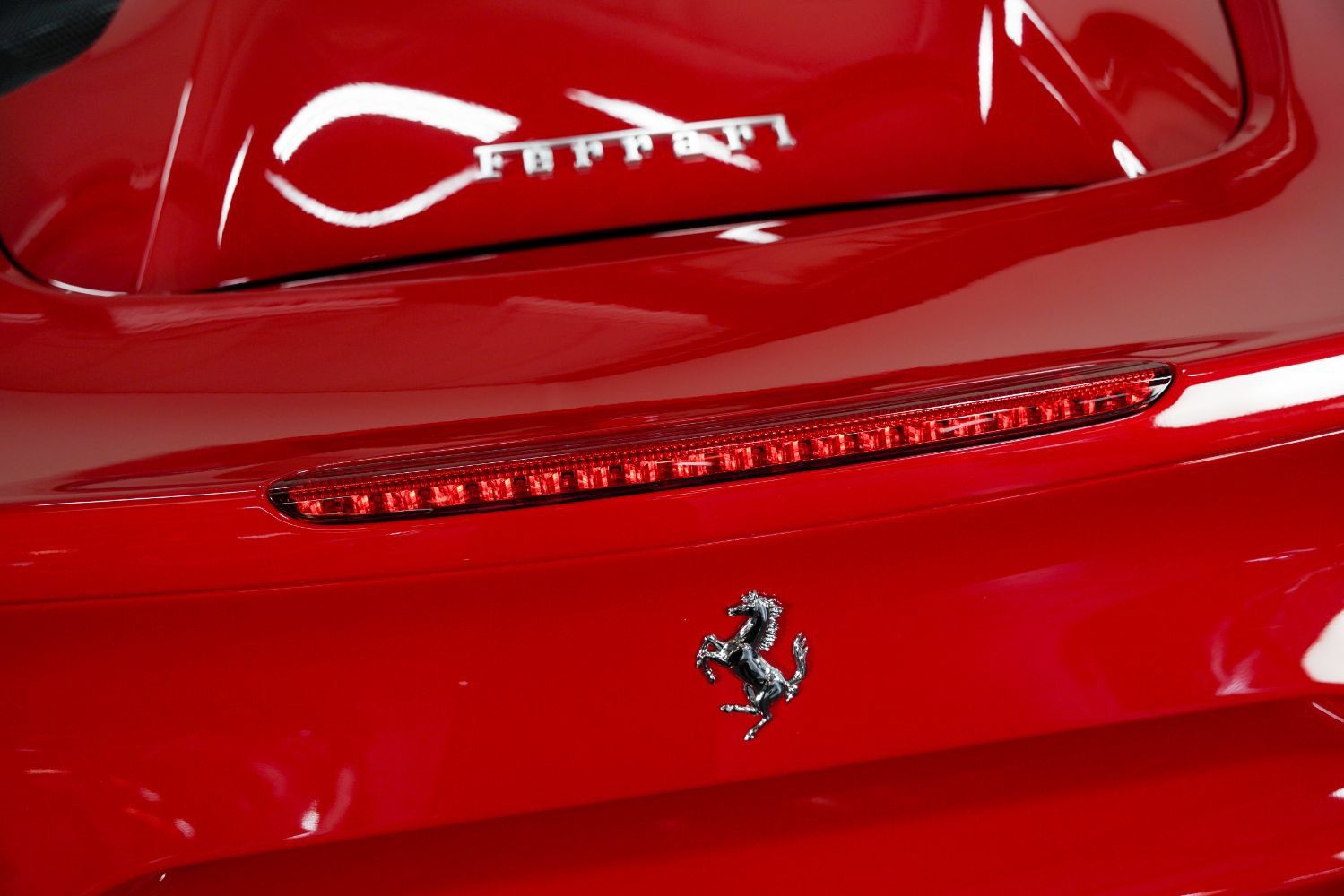 Used 2017 Ferrari 488 Spider RWD image 25
