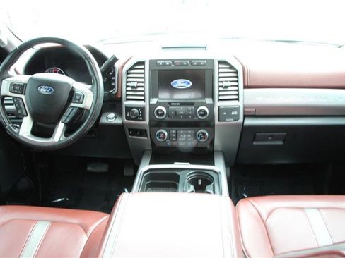 Used 2019 Ford F350 Platinum w/ Platinum Ultimate Package image 15