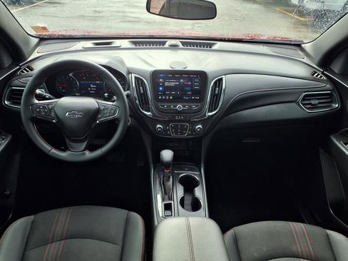 Used 2024 Chevrolet Equinox RS FWD image 3