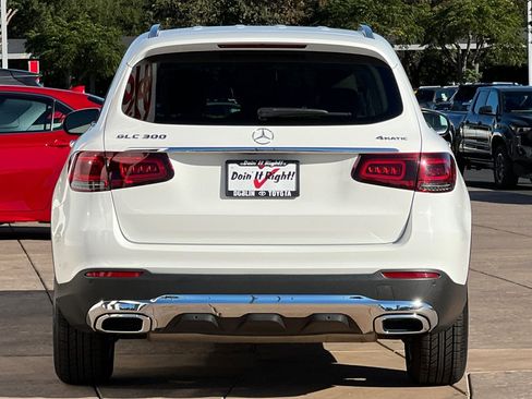 Used 2021 Mercedes-Benz GLC 300 GLC 300 4MATICﾮ w/ Premium Package image 5