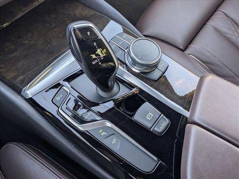 Used 2017 BMW 530i xDrive 530i xDrive image 12