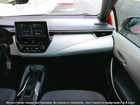 Used 2021 Toyota Corolla SE w/ Carpet Mat Package (TMS) image 30