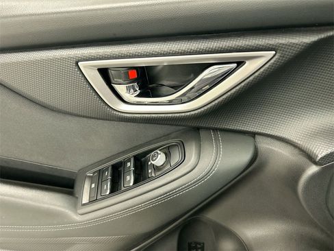 Used 2020 Subaru Forester Premium image 11