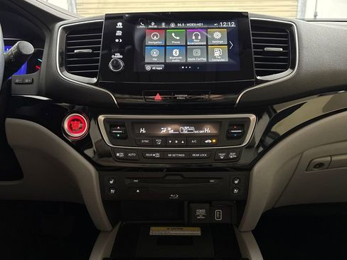 Used 2019 Honda Pilot Elite image 15