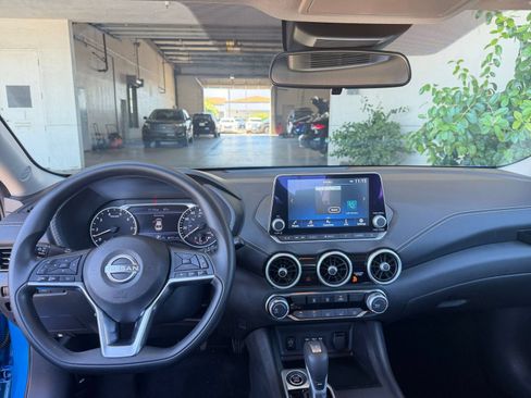 Used 2025 Nissan Sentra SV FWD image 33
