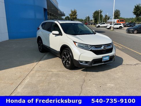 Used 2018 Honda CR-V Touring image 8
