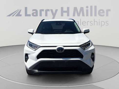 Used 2021 Toyota RAV4 XLE AWD/4WD image 8
