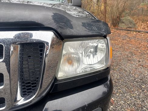 Used 2011 Ford Ranger XLT image 3