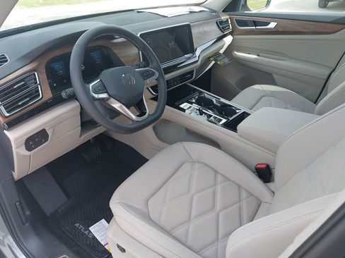 New 2026 Volkswagen Atlas SE AWD/4WD image 13