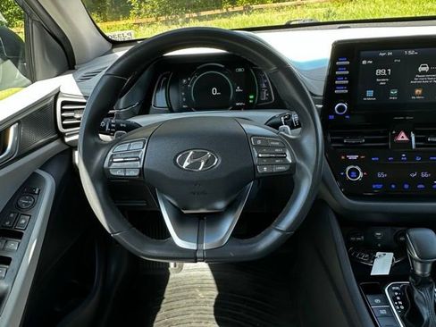 Used 2020 Hyundai Ioniq SEL FWD image 31