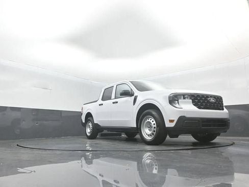 New 2026 Ford Maverick XL FWD image 30