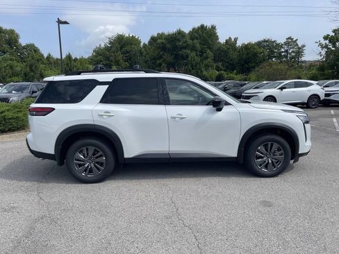 New 2026 Nissan Pathfinder SV FWD image 2