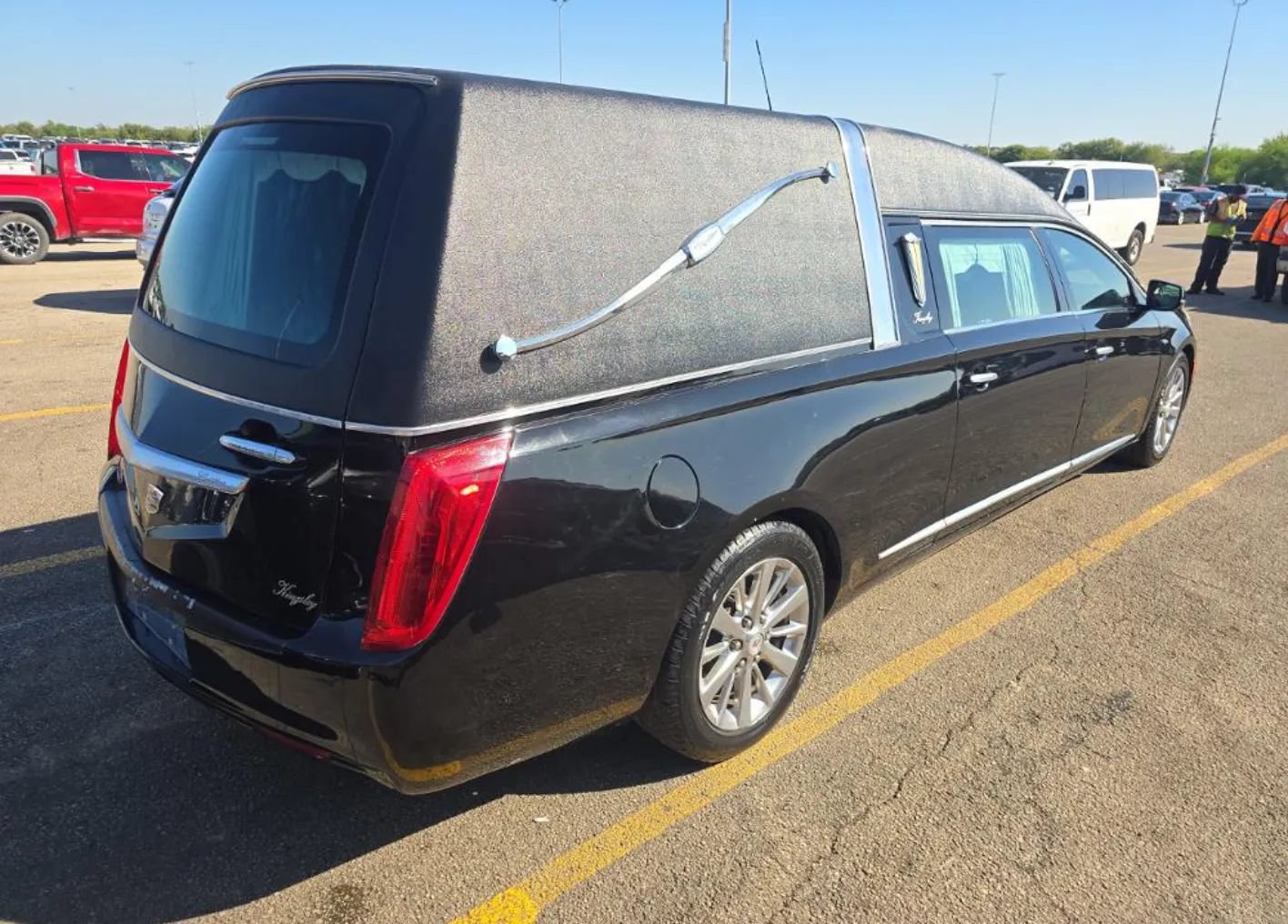 Used 2015 Cadillac XTS Hearse FWD image 3