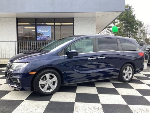 Used 2018 Honda Odyssey EX image 2