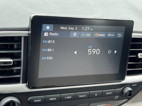 New 2026 Hyundai Venue SEL FWD image 17