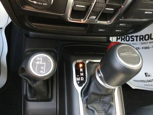 New 2023 Jeep Gladiator Sport image 11