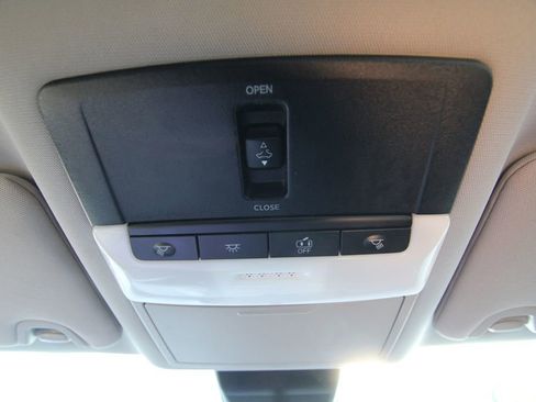 Used 2021 Nissan Altima 2.5 SR w/ SR Premium Package image 38