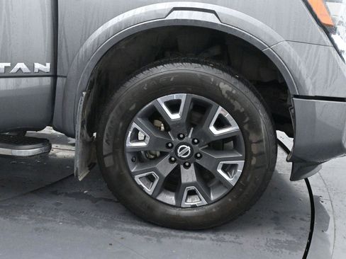 Used 2021 Nissan Titan Platinum Reserve w/ Moonroof Package image 38