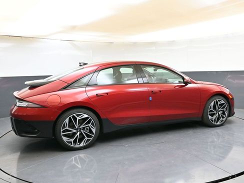 Used 2024 Hyundai Ioniq 6 Limited image 6