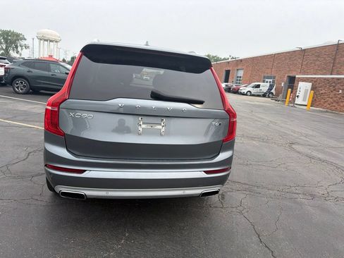Used 2020 Volvo XC90 T6 Momentum w/ Protection Package AWD/4WD image 3