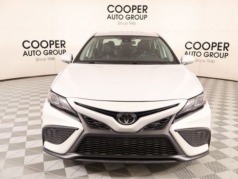Used 2023 Toyota Camry SE FWD image 8