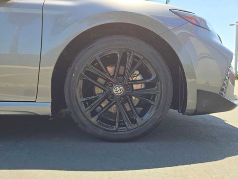 Certified 2025 Toyota Camry SE FWD image 9