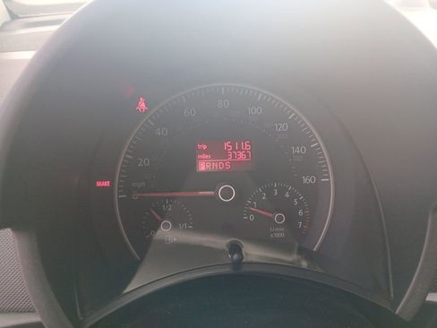 Used 2009 Volkswagen Beetle Blush image 15