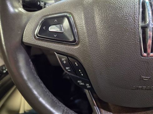 Used 2017 Lincoln MKX Reserve w/ Driver Assistance Package image 24