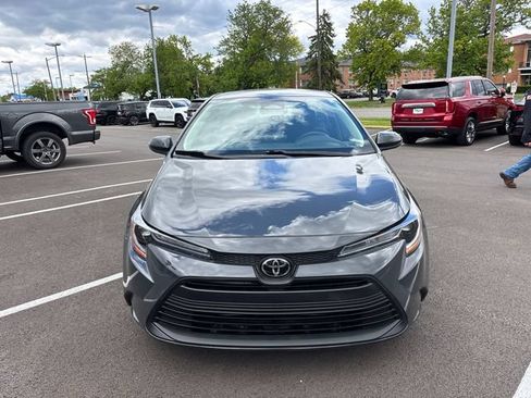 Used 2024 Toyota Corolla LE FWD image 5