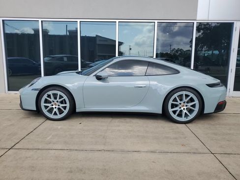 Used 2026 Porsche 911 Carrera GTS RWD image 2